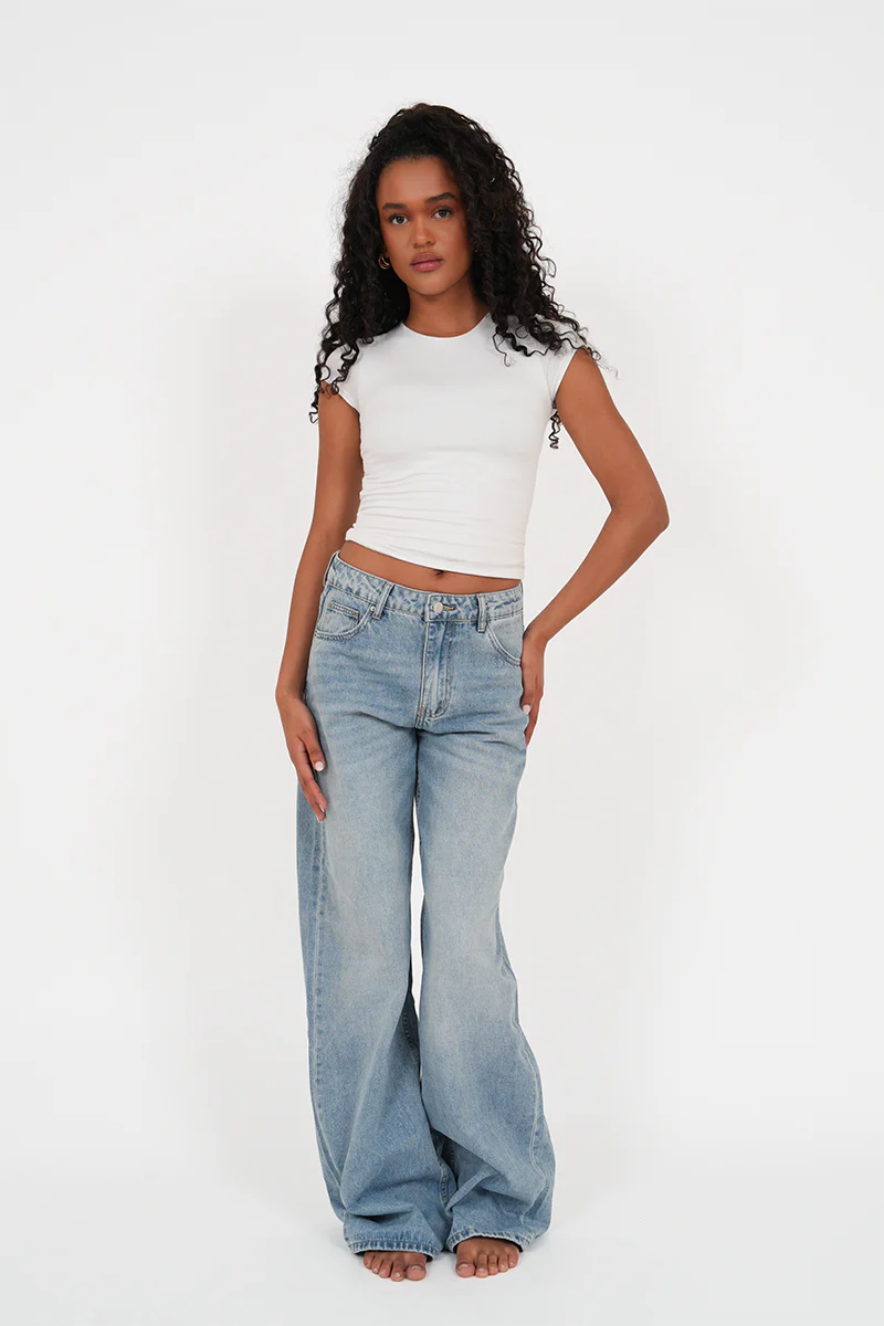 "Austin" wide leg jeans light blue tall - Image 2