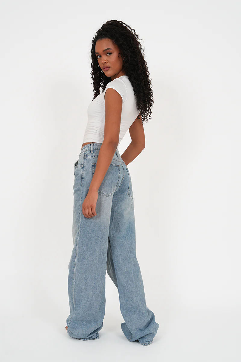 "Austin" wide leg jeans light blue tall - Image 4