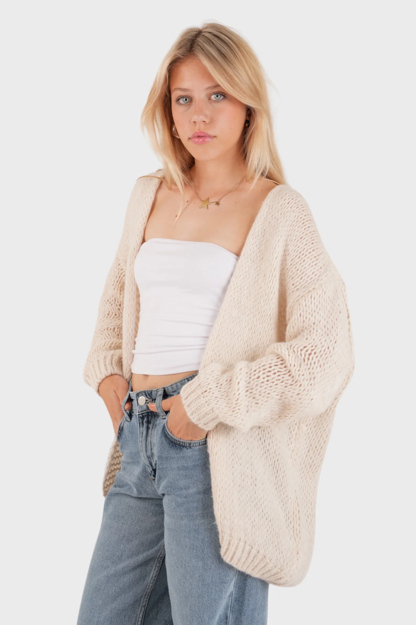 “Keep me warm" vest beige - Image 5